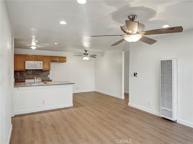 Building Photo - 4727 W 147th St