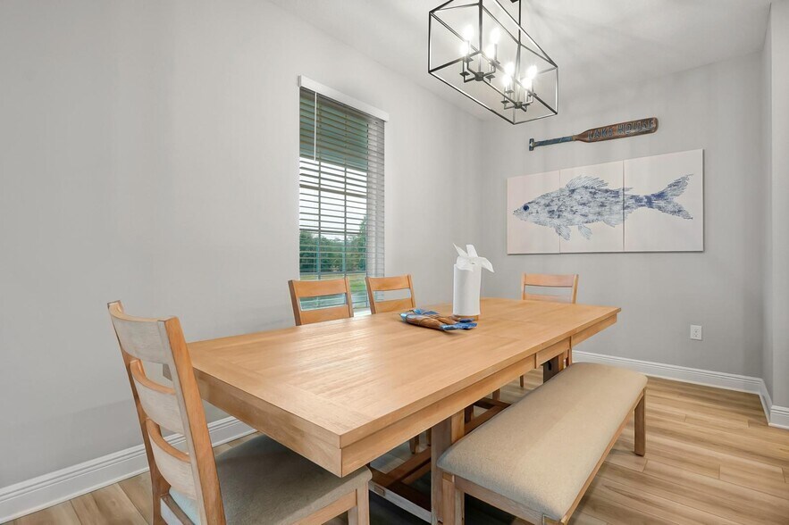 Building Photo - 7692 Somersworth Dr