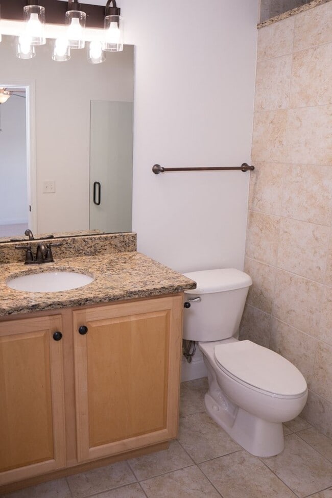 Building Photo - Three Bedroom on the Pond in Hearthstone Lakes Community