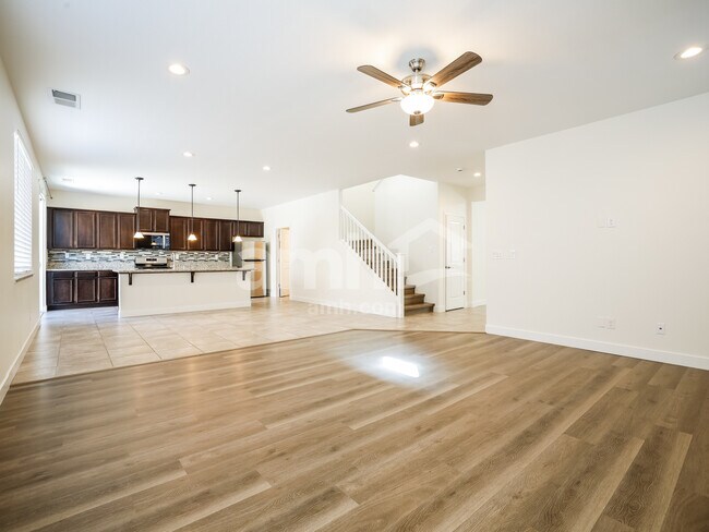 Building Photo - 7039 Cinder Village Dr