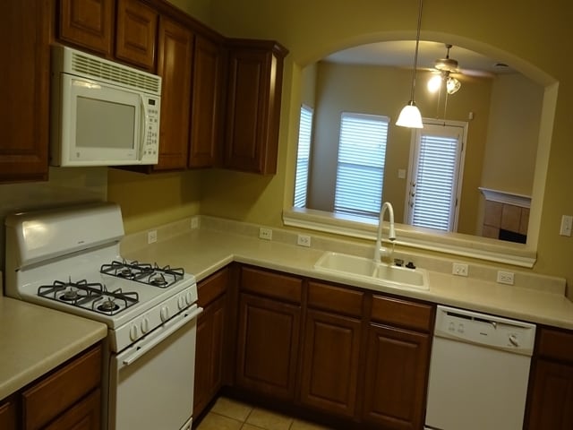 Building Photo - 144 Dark Horse Ln