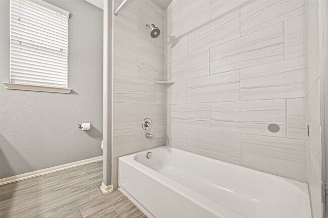 Building Photo - 18507 Sleeping Bear Wy