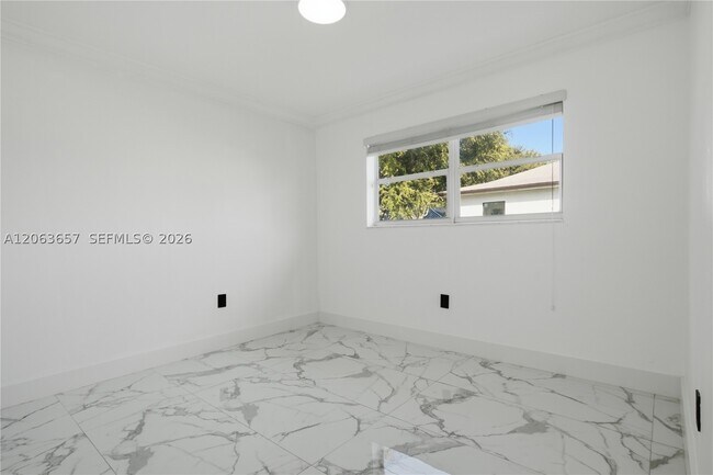 Building Photo - 6053 SW 63rd St