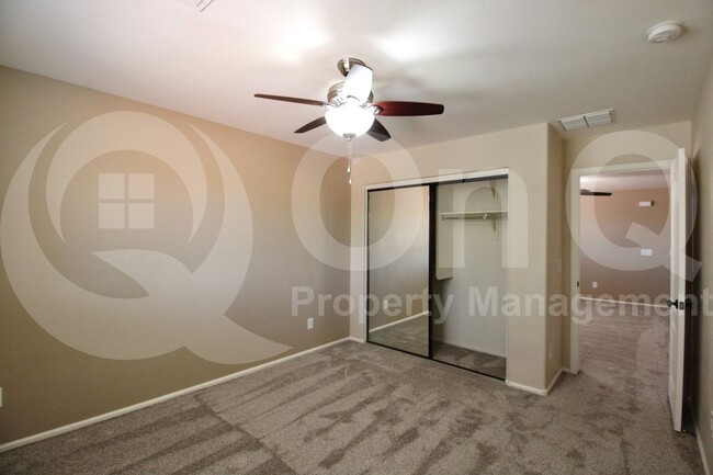 Building Photo - 4313 E Folgers Rd