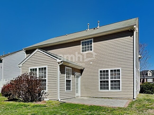 Building Photo - 5318 Ian Dr