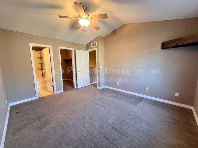 Building Photo - 12828 Jasmine St