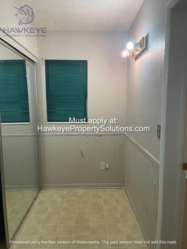 Building Photo - 616 Carleton St