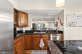 Building Photo - 14230 Oxford Dr