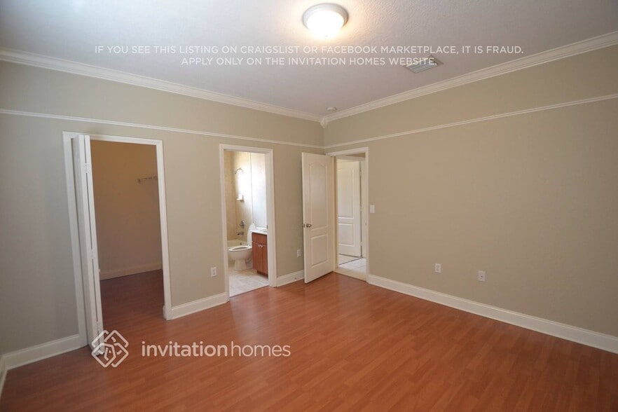 Building Photo - 9106 NW 169th St