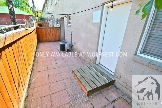 Building Photo - No Deposit Option! Stunning 1 Bedroom Down...