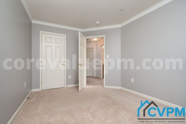Building Photo - 1934 Hackberry Ct