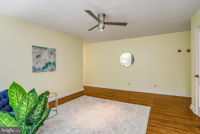 Building Photo - 4004 Beecher St NW