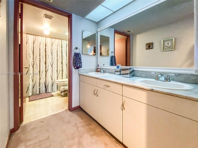 Building Photo - 9341 Collins Ave