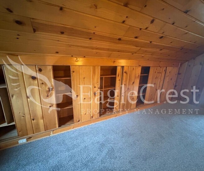 Building Photo - 127SW6