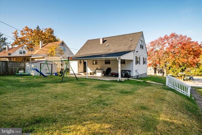 Building Photo - 741 Silver Creek Rd