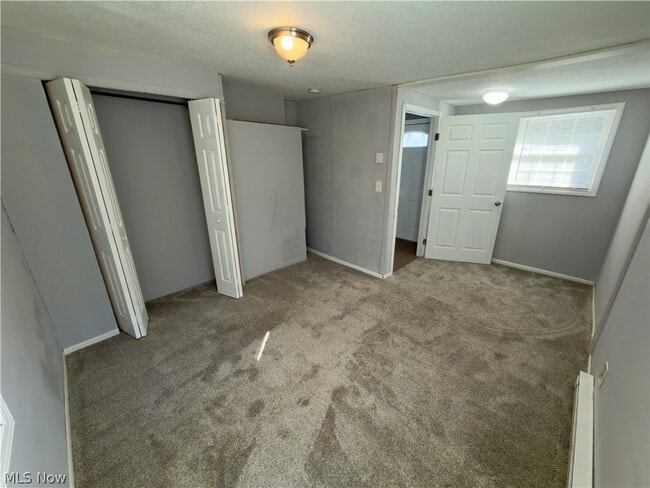 Building Photo - 142 1/2 Beaver Ct