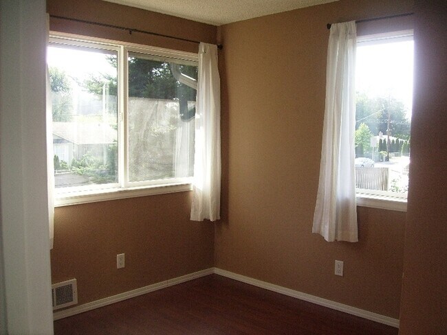 Building Photo - 17303 Spanaway Loop Rd S