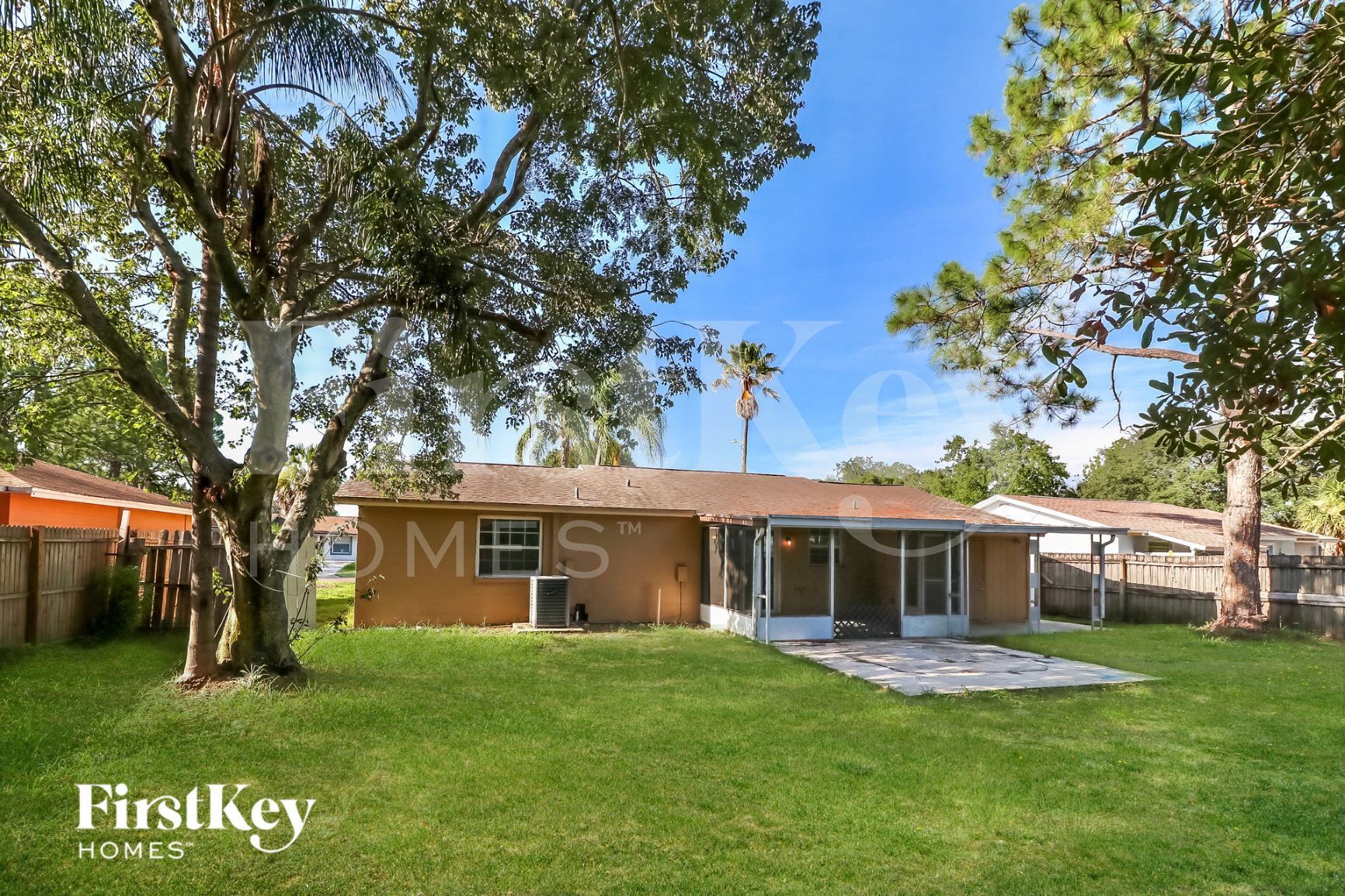 Building Photo - 7910 Woodgrove Cir