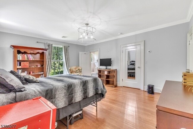 Building Photo - 65 S Mountain Ave