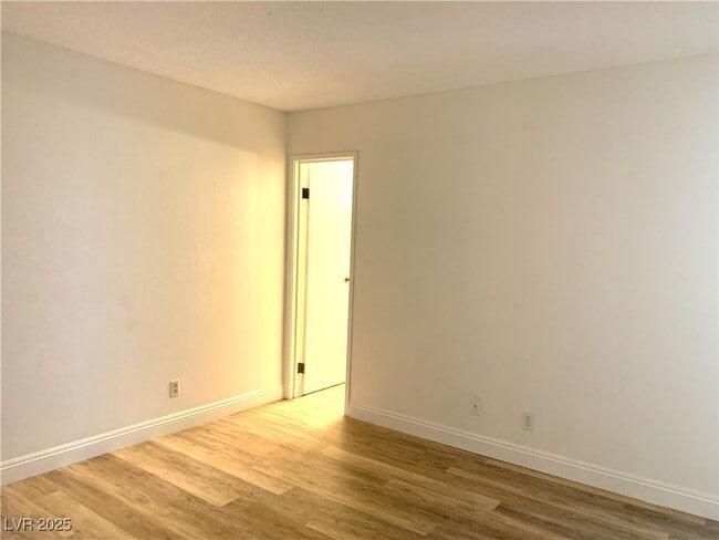 Building Photo - 1822 Avacado Ct