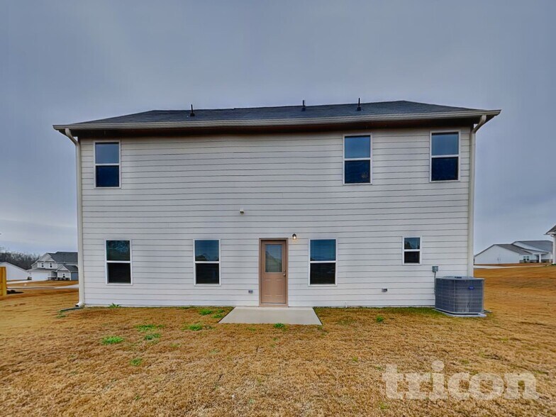 Building Photo - 244 Oliver Dr