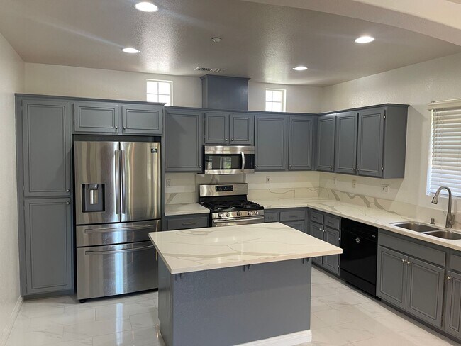 Building Photo - 2207 Huntington Point Rd