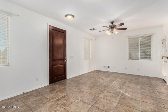 Building Photo - 10134 E Isabella Ave