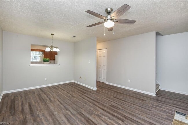 Building Photo - 1628 Angel Ct
