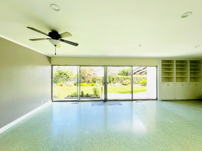 Building Photo - 6206 Pontiac St