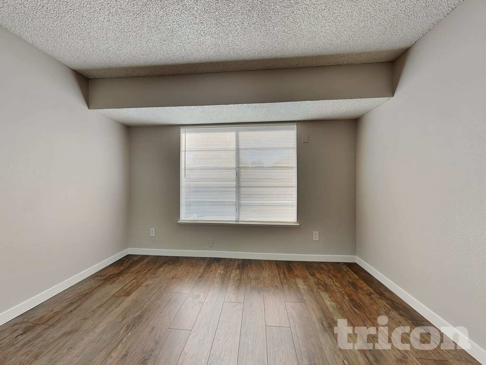 Building Photo - 607 Placer Ln