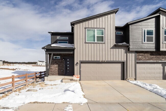 Primary Photo - Beautiful, Brand-New Paired Home in Wolf Ranch