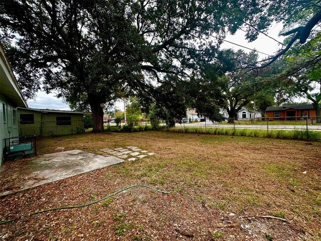 Building Photo - 4436 Malibu St