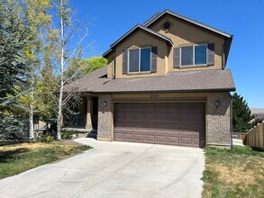Building Photo - Great 5 Bed 2.5 Bath Home Newly Remodeled