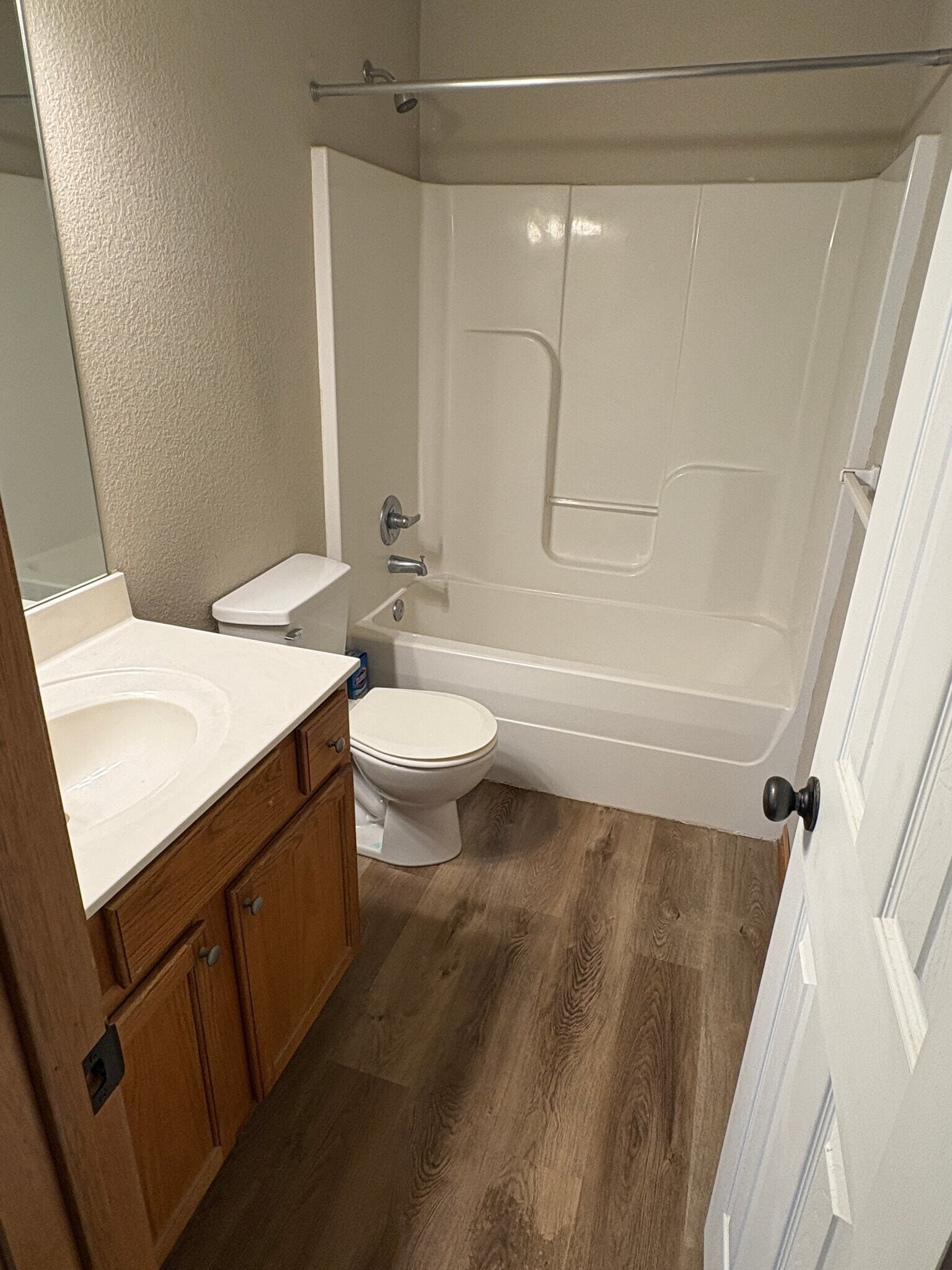 Building Photo - 107 SW Rock Gdn Ln