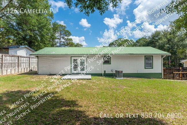 Building Photo - 126 Camellia Pl