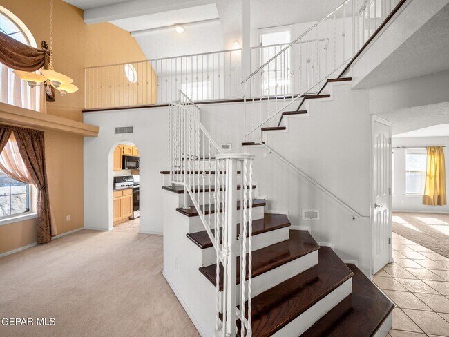 Building Photo - 4572 Loma Linda Cir