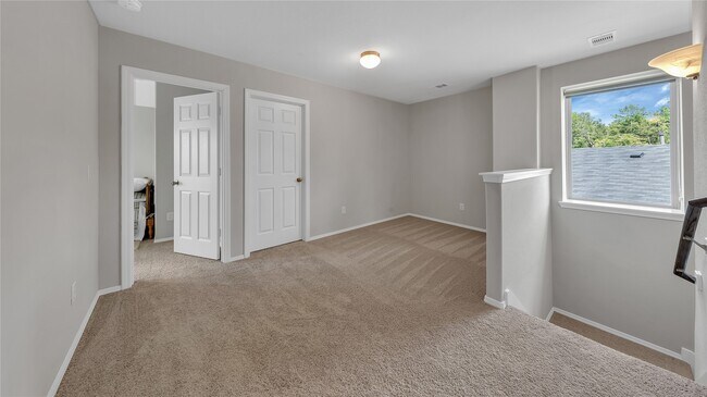 Building Photo - 2147 Twisted Cedar Ct