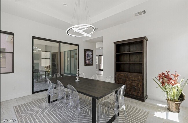 Building Photo - 47 Pristine Glen St