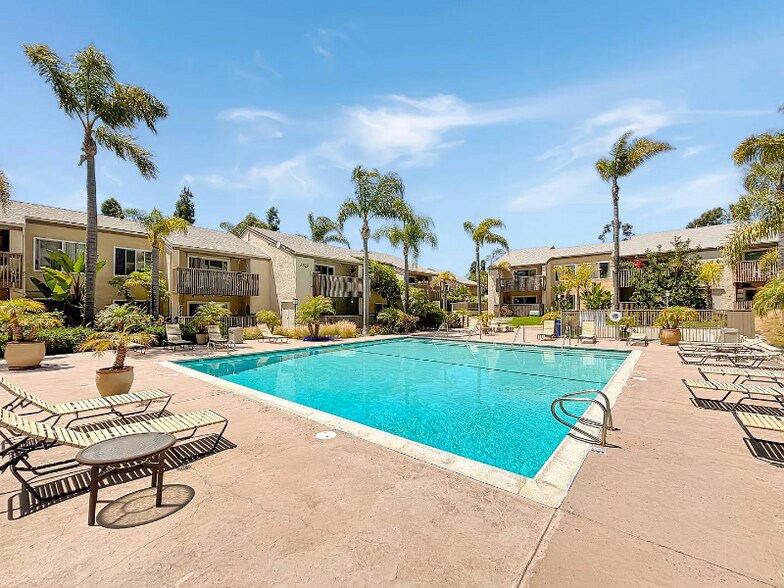 Building Photo - 8503 Villa La Jolla Dr