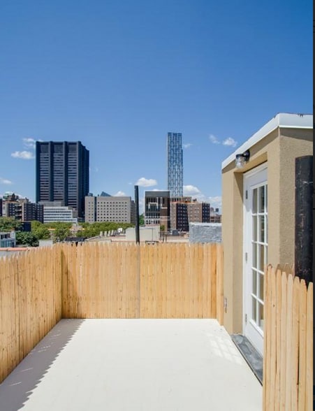 Building Photo - Stanton Street