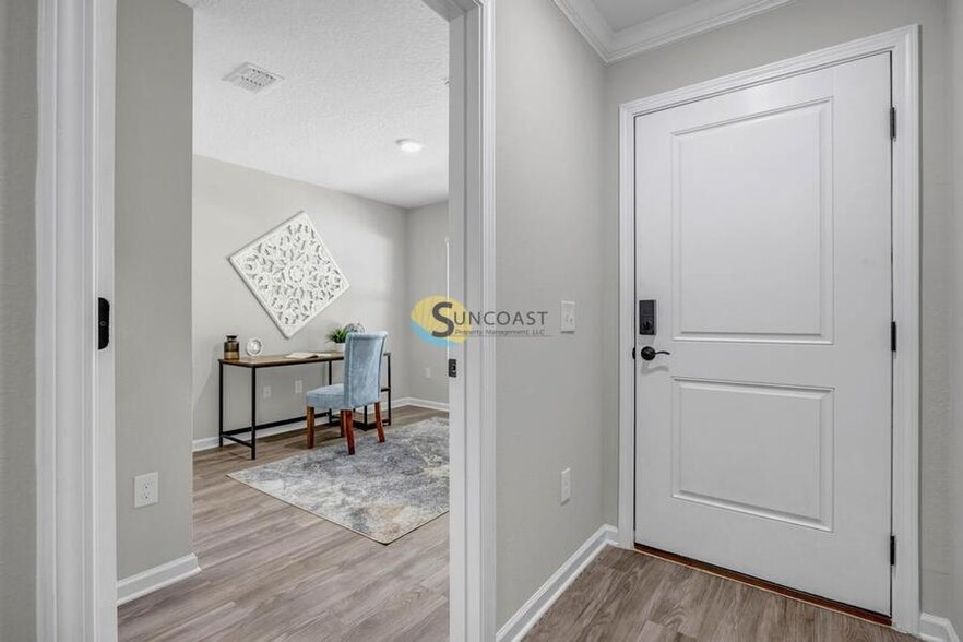 Building Photo - 1510 Yelford Cir
