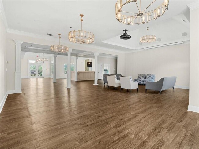 Building Photo - 200 Azalea Cove Ln