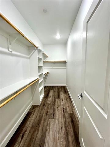 Building Photo - 5653 Woodlands Dr