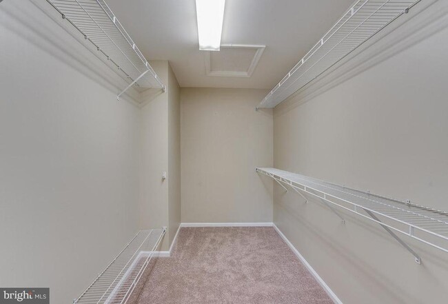 Building Photo - 6257 Harbin Dr