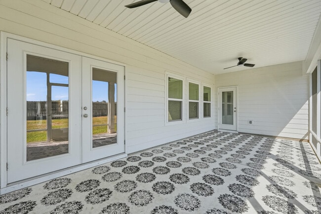 Building Photo - 32 Hammock Breeze Dr