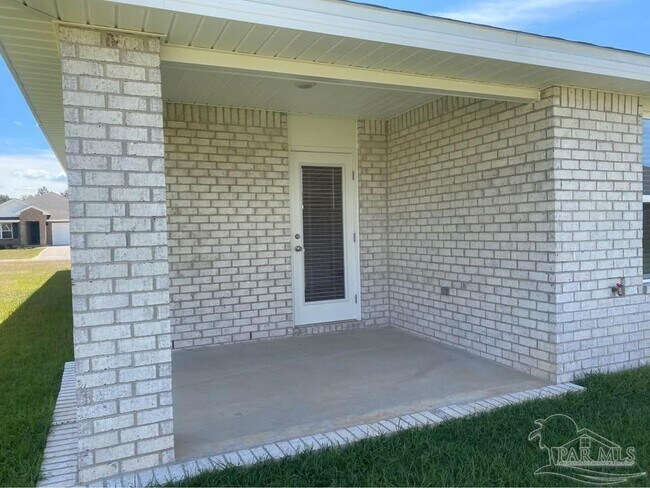 Building Photo - 5155 Gaineswood Dr