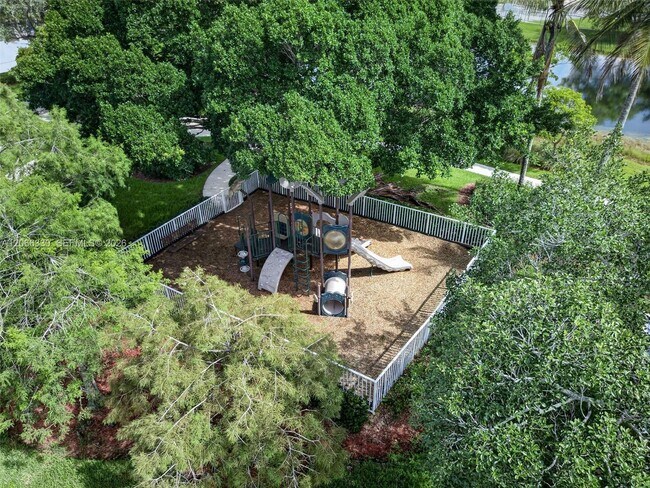Building Photo - 1520 Seabay Rd