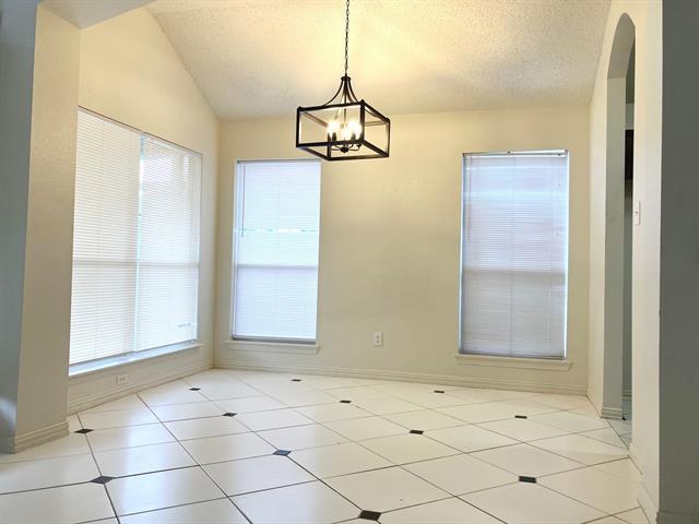 Building Photo - 6006 Team Ct