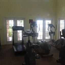 Building Photo - 1105 Lake Shore Dr