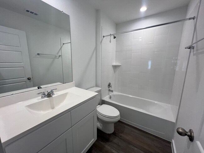 Building Photo - 1107 Fringed Bluestar Dr